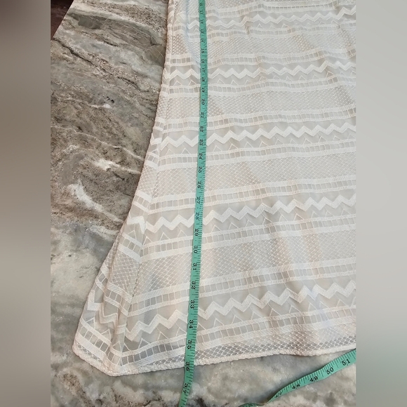 DKNY Cream Lace Lined Shift Sleeveless Dress Back Zip Size 6 - Picture 6 of 13